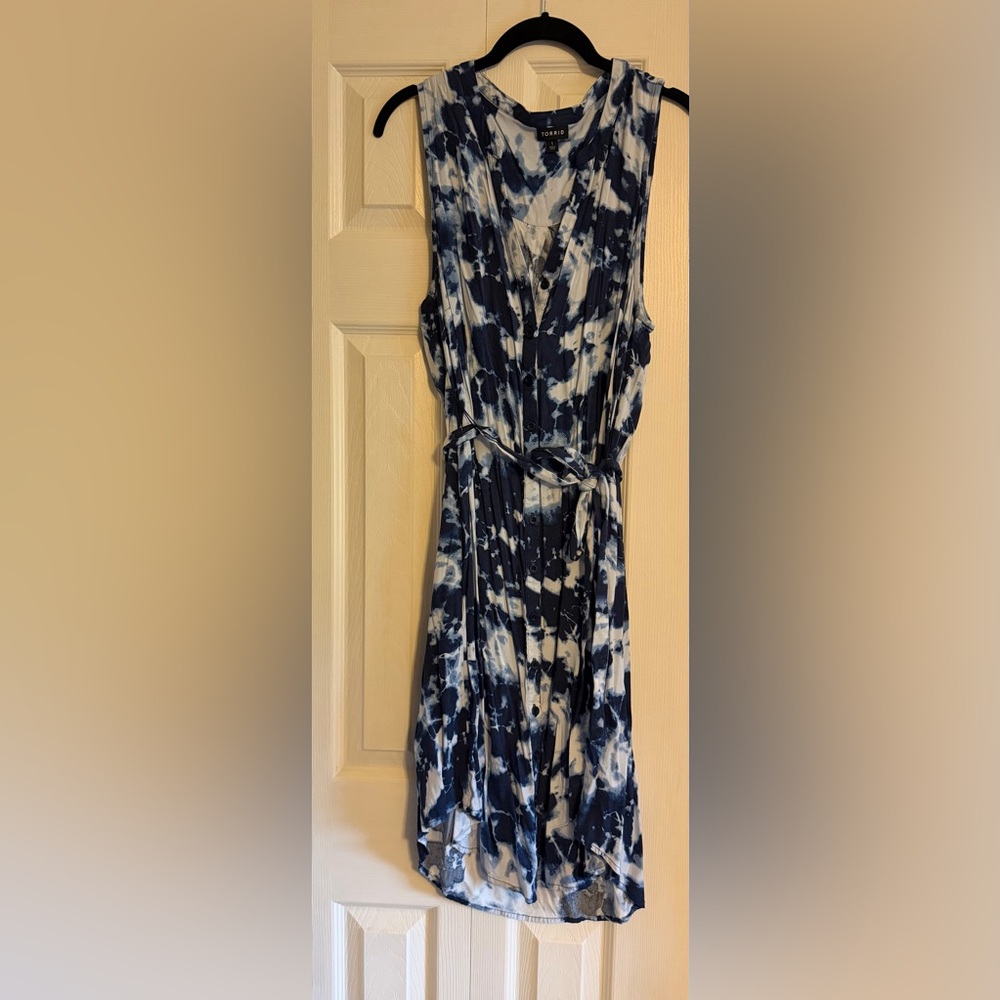 torrid Navy and White Tie-Dye Midi Dress